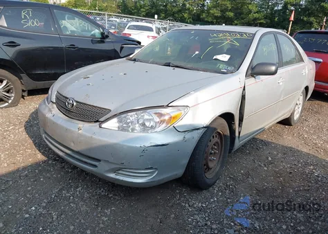2002 Toyota Camry Xle V6 z USA, uszkodzony, nr VIN 4T1BF30K52U534242